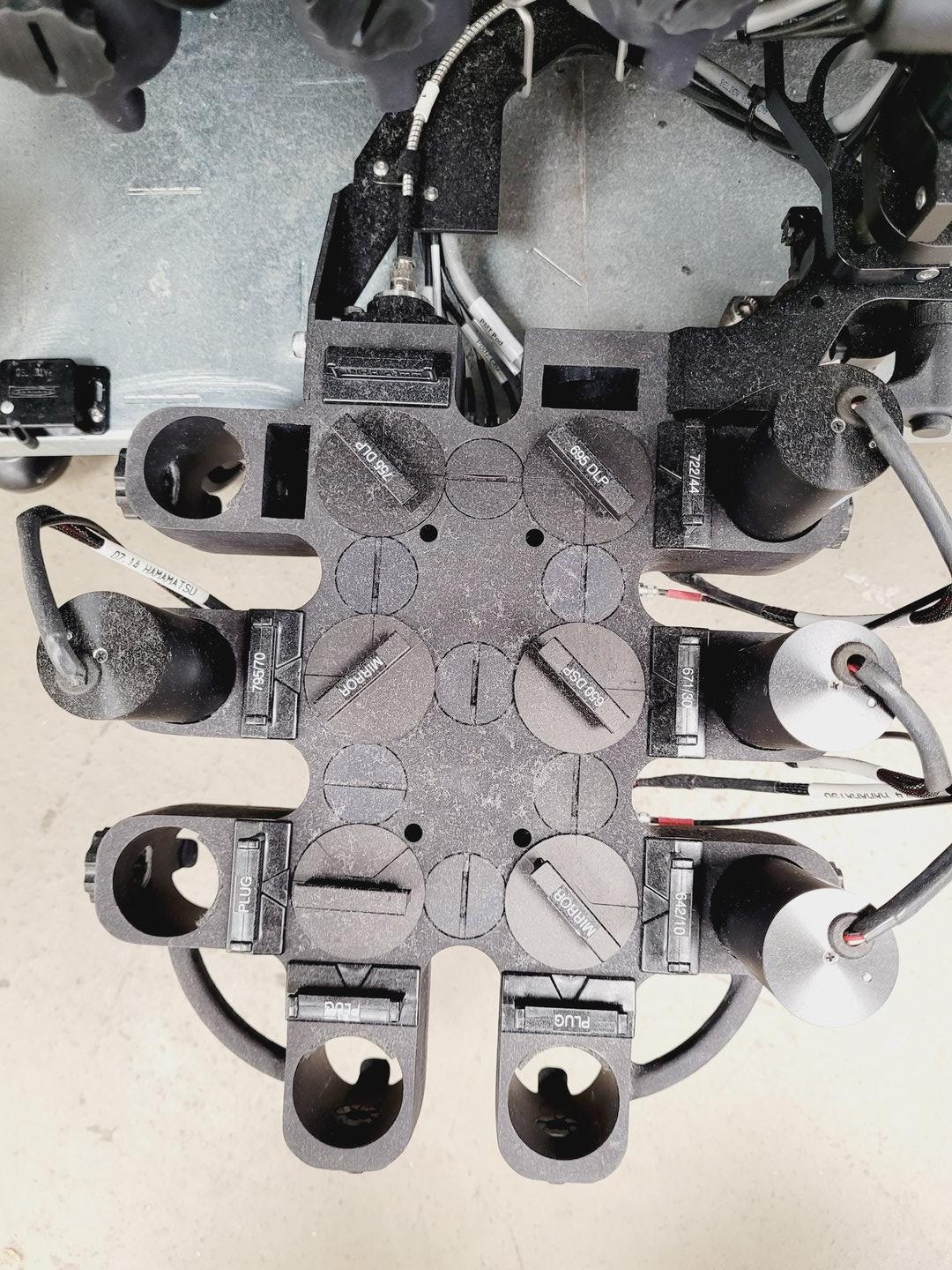 Image of Beckman Coulter MoFlo Astrios EQS Flow Cytometer System & Sterilgard Cabinet Lab