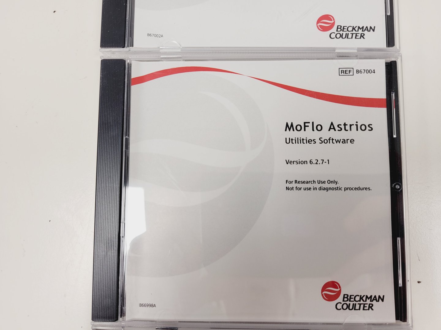 Image of Beckman Coulter MoFlo Astrios EQS Flow Cytometer System & Sterilgard Cabinet Lab