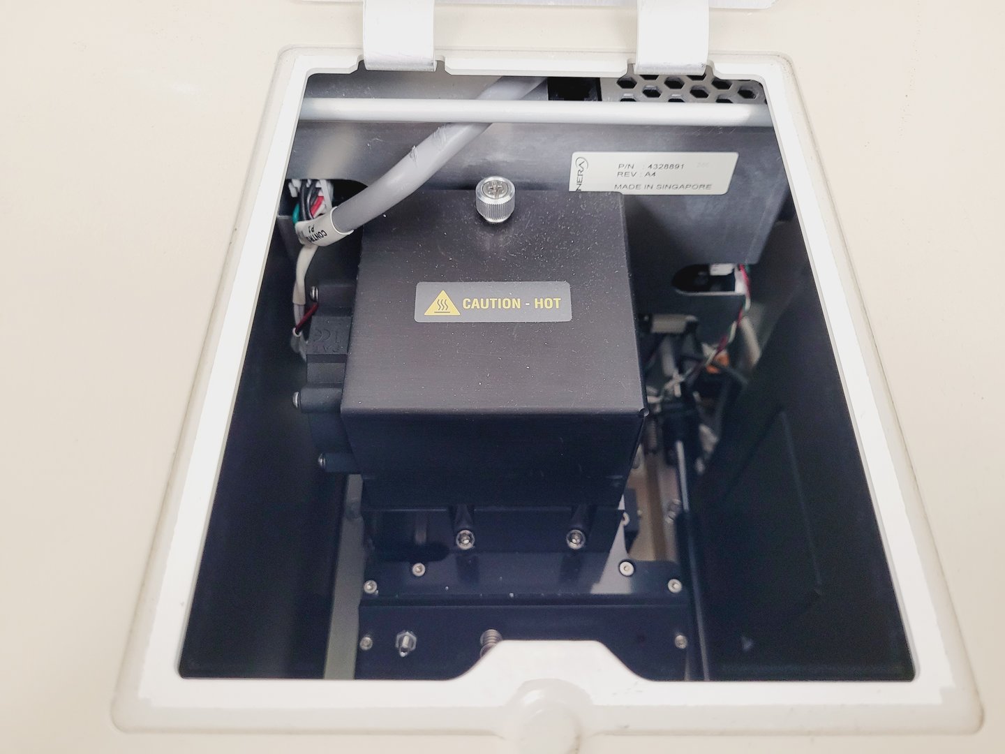 Image of Applied Biosystems Abi Prism Model 7000 PCR Sequence Detection System Lab