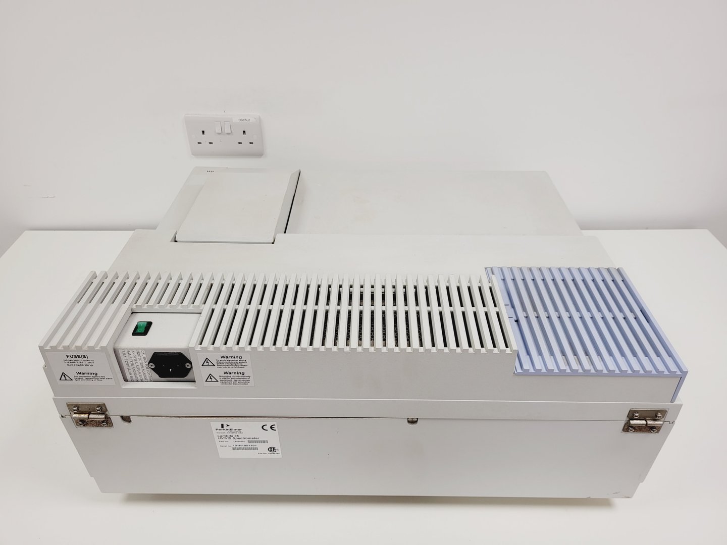 Image of Perkin Elmer Lambda 35 UV/VIS Spectrophotometer System w/ PC & Software