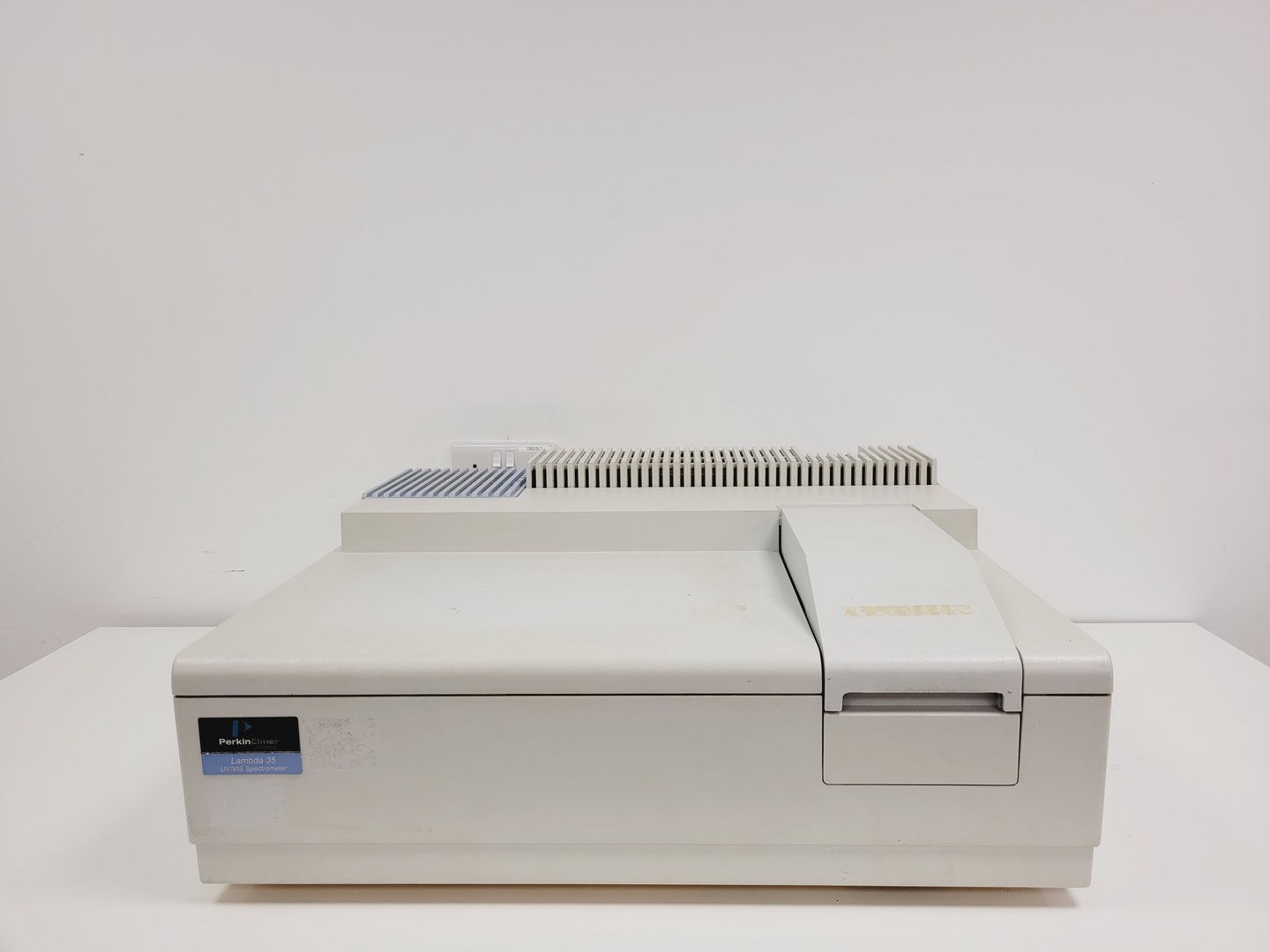 Image of Perkin Elmer Model Lambda 35 UV/VIS Spectrophotometer System w/ PC & Software