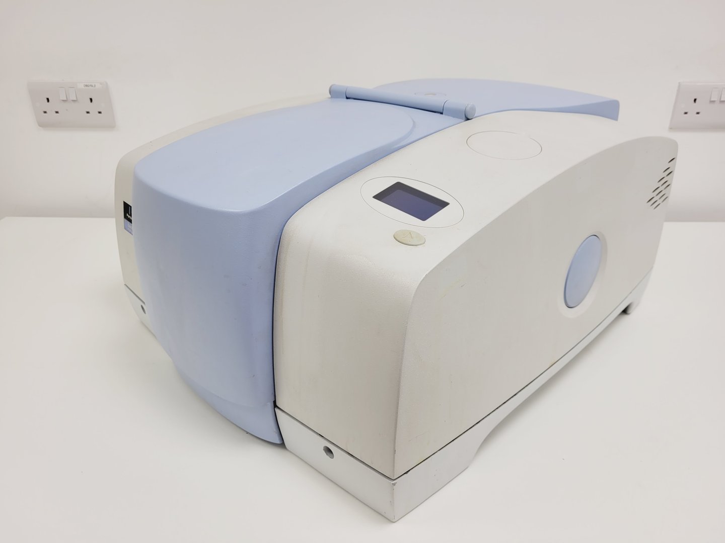 Image of Perkin Elmer Spectrum 100 FT-IR Spectrophotometer  Lab Spares/Repairs