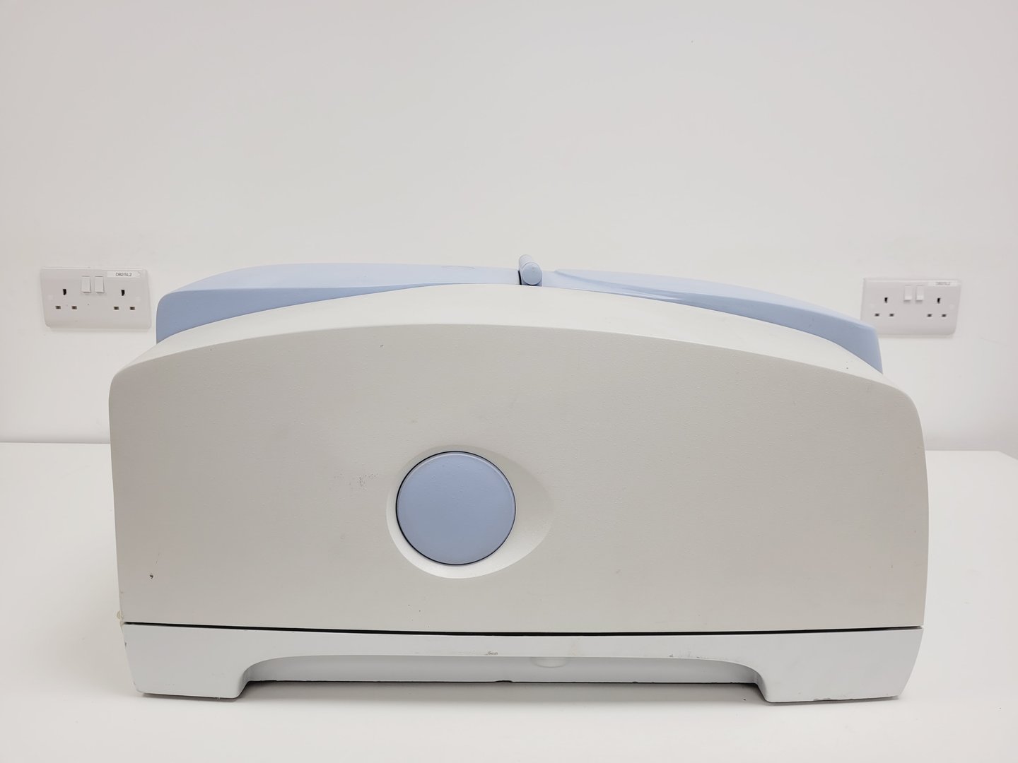 Image of Perkin Elmer Spectrum 100 FT-IR Spectrophotometer  Lab Spares/Repairs