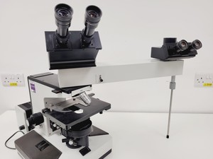 Thumbnail image of Leitz Diaplan 020-437.035 Microscope with Multi-Head Bridge w/4 x Objectives Lab