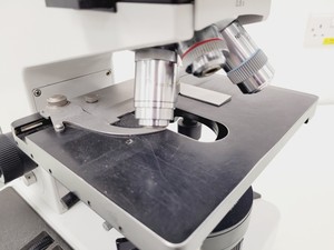 Thumbnail image of Leitz Diaplan 020-437.035 Microscope with Multi-Head Bridge w/4 x Objectives Lab