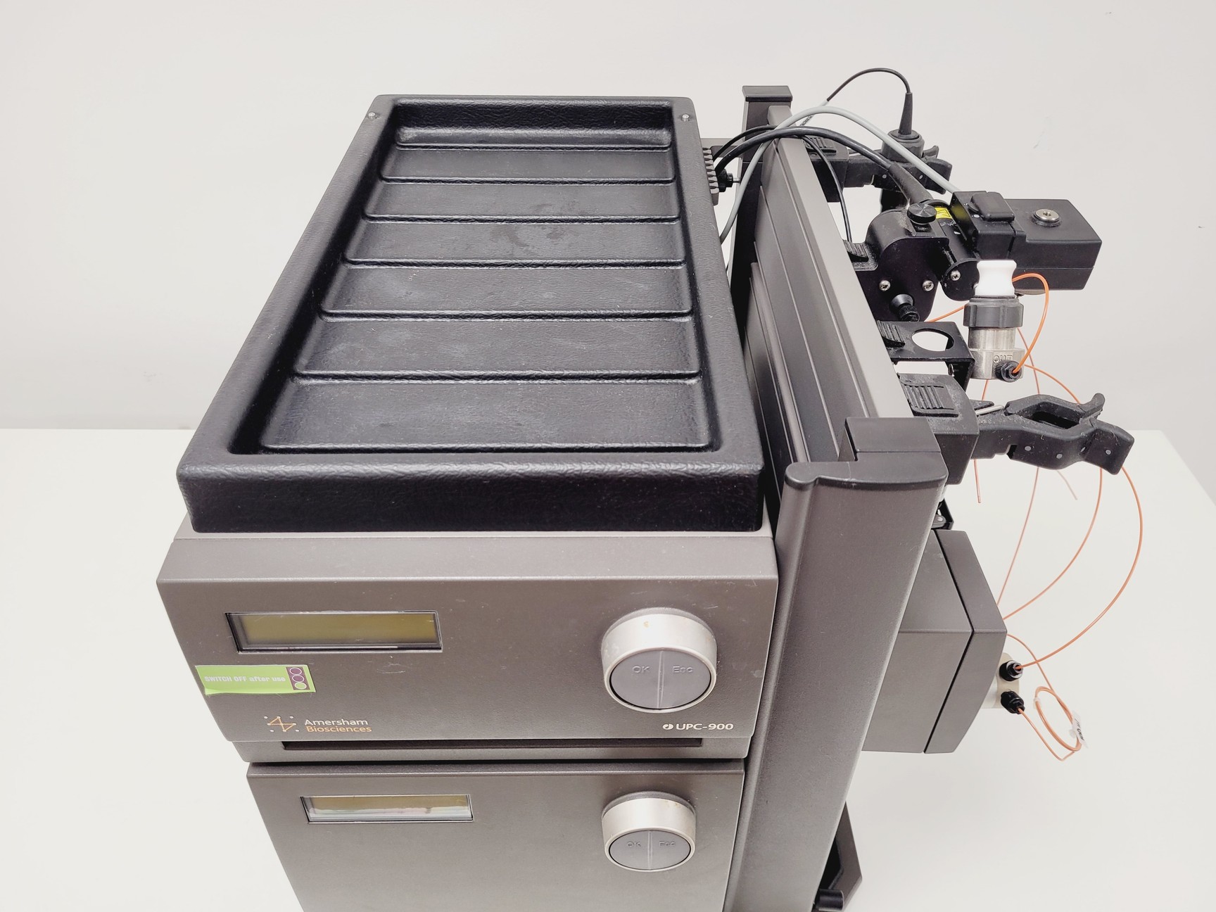 Image of Amersham Biosciences ATKA FPLC System, P-920, UPC-900, Frac-950, M-925 Lab