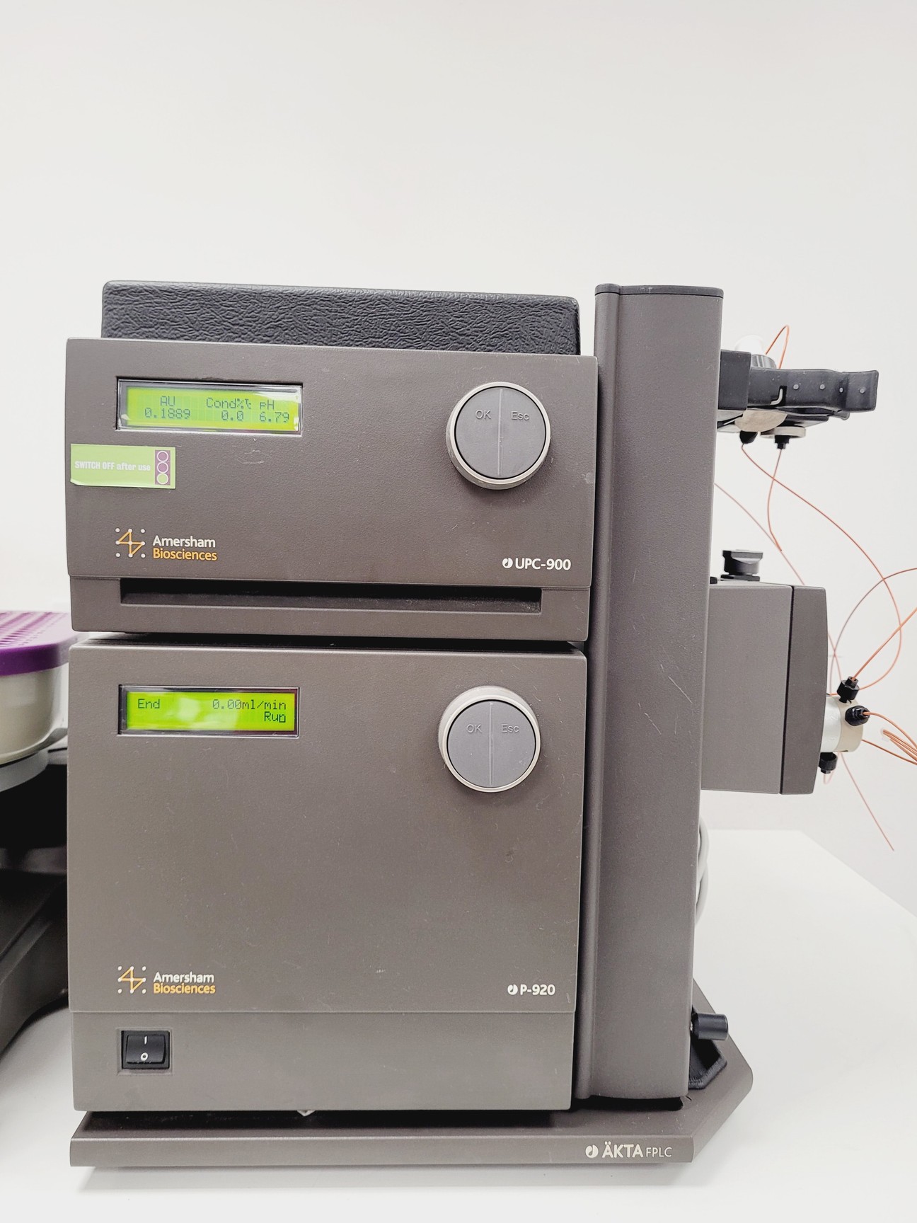 Image of Amersham Biosciences ATKA FPLC System, P-920, UPC-900, Frac-950, M-925 Lab