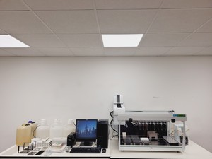 Thumbnail image of Perkin Elmer Janus Liquid Handler Workstation AJM8001/T Varispan 8 System Lab