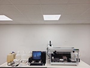 Thumbnail image of Perkin Elmer Janus Liquid Handler Workstation AJM8001/T Varispan 8 System Lab