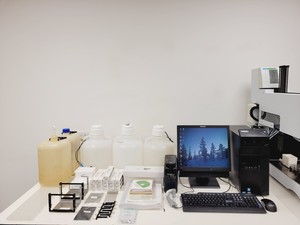 Thumbnail image of Perkin Elmer Janus Liquid Handler Workstation AJM8001/T Varispan 8 System Lab