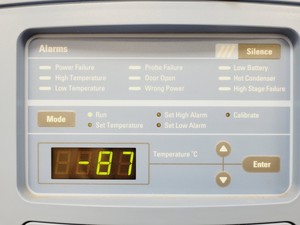 Thumbnail image of Thermo Scientific Forma 905 -86 Freezer 900 Series ULT Laboratory Freezer Lab