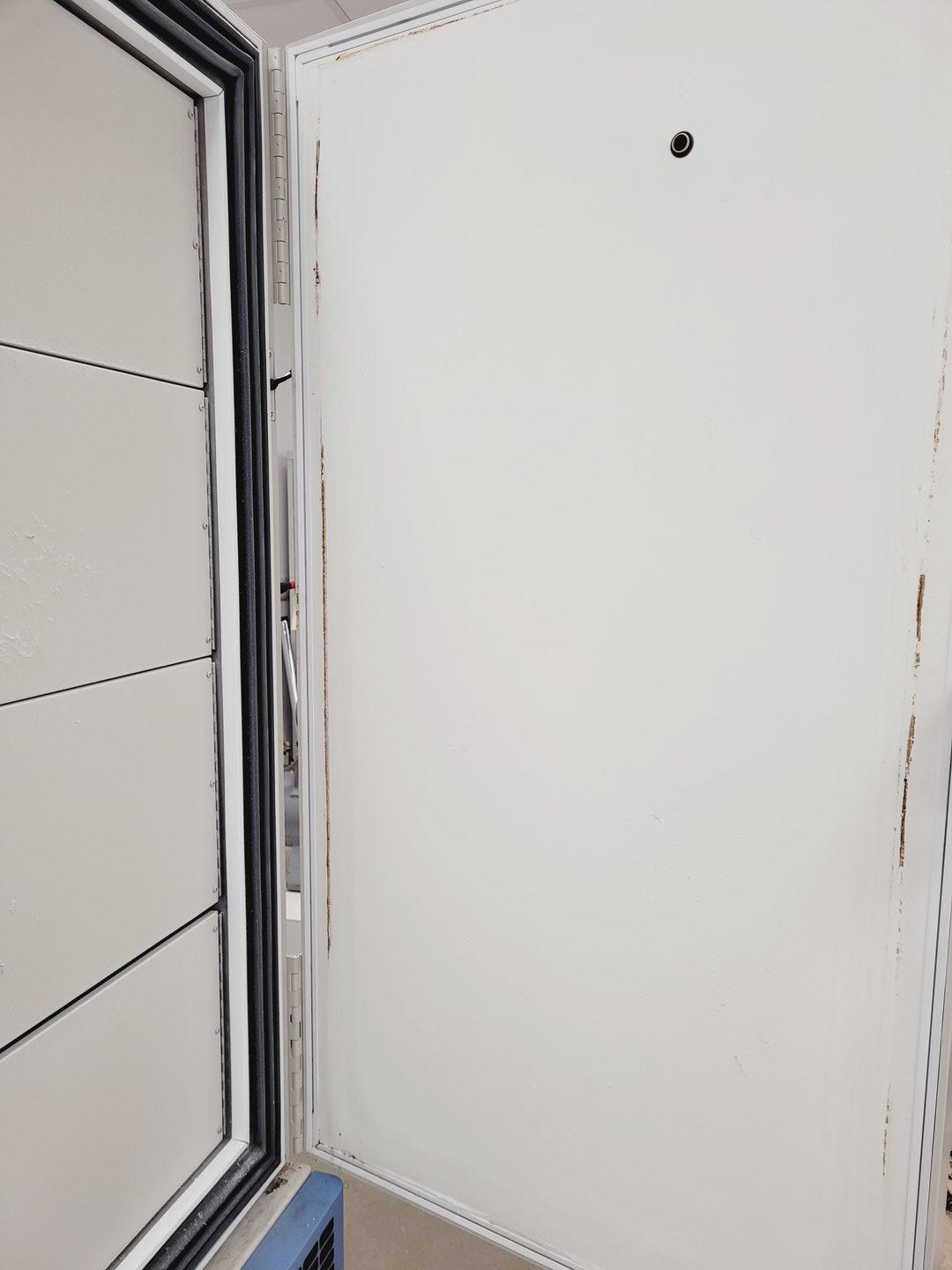 Image of Thermo Scientific Forma 905 -86 Freezer 900 Series ULT Laboratory Freezer Lab