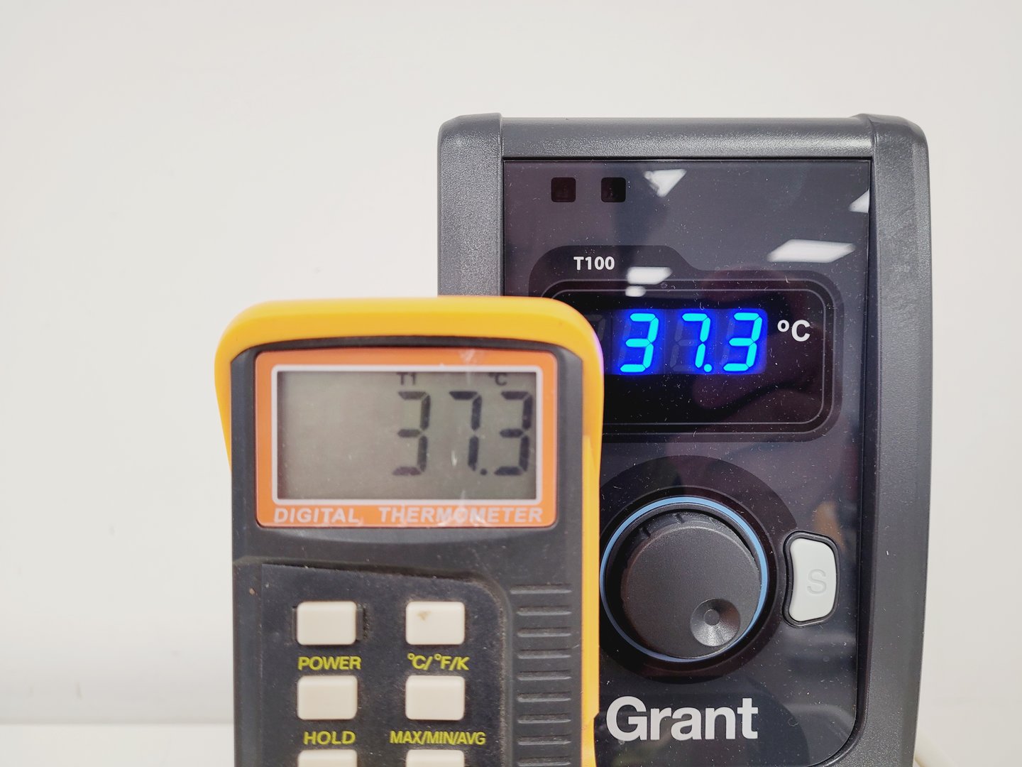 Image of Grant T100 Heated Laboratory Water Bath 4L Lab