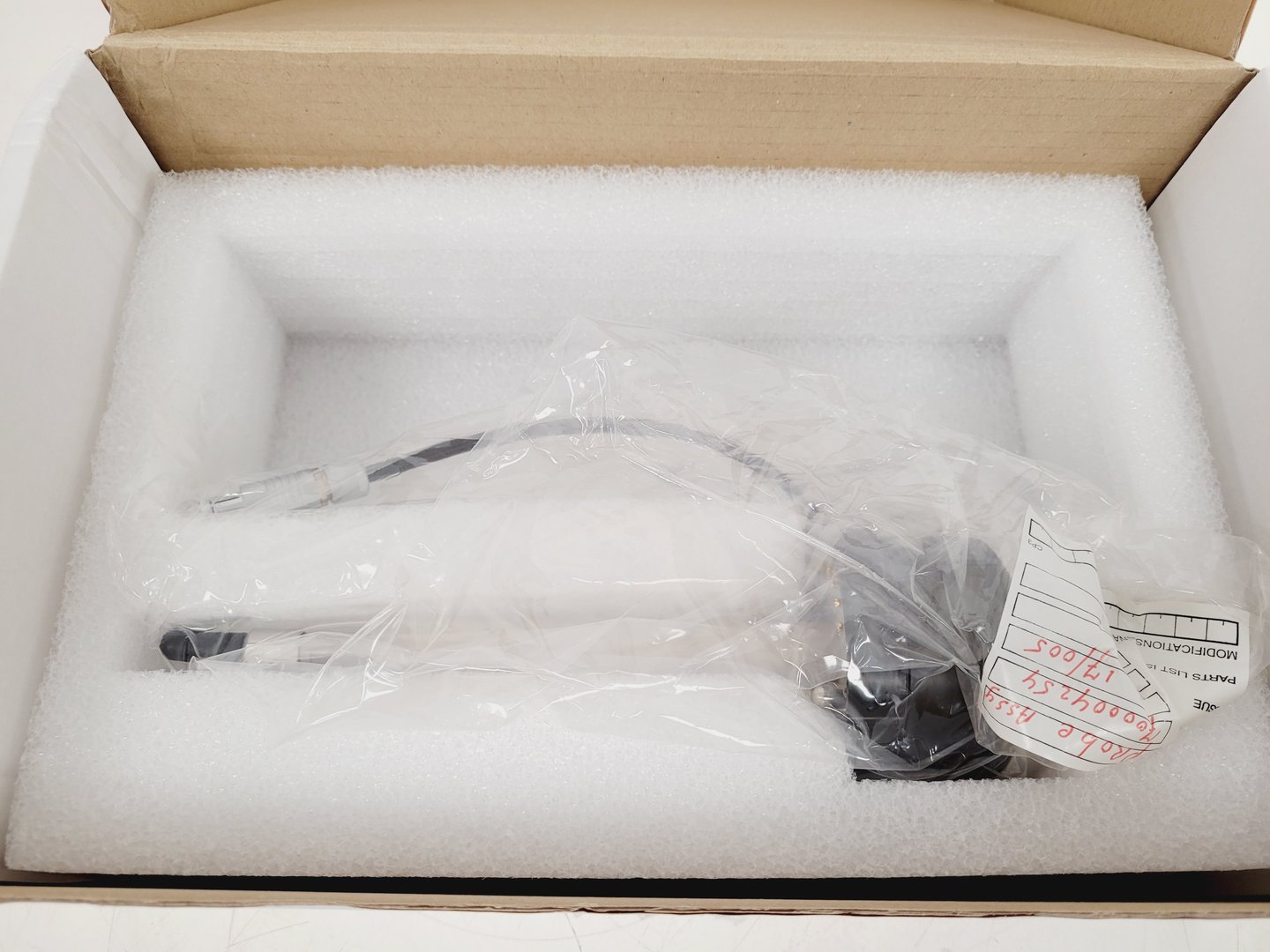Image of ESI Probe Assembly PN 700004254 Waters Xevo with  Spares & Installation Kit Lab