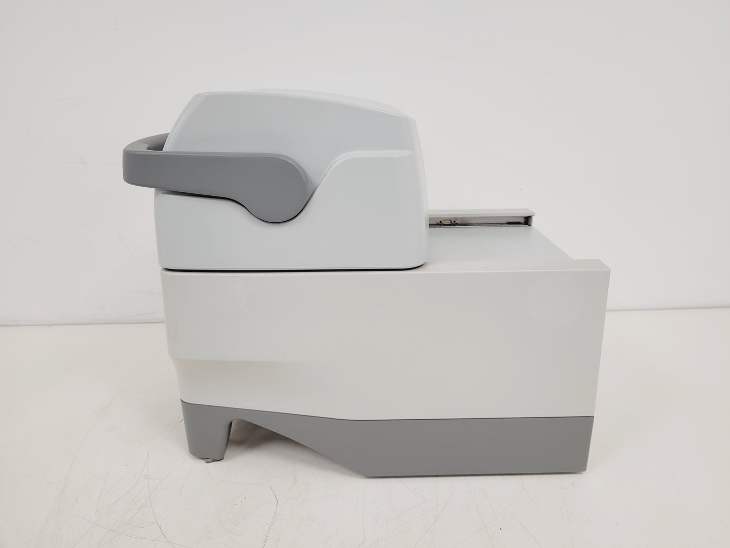 Image of Eppendorf AG Mastercycler Pro 6321 PCR Thermal Cycler Lab (No Controller)