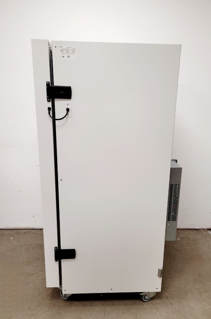 Image of Thermo Scientific Heratherm IGS400 Incubator Lab