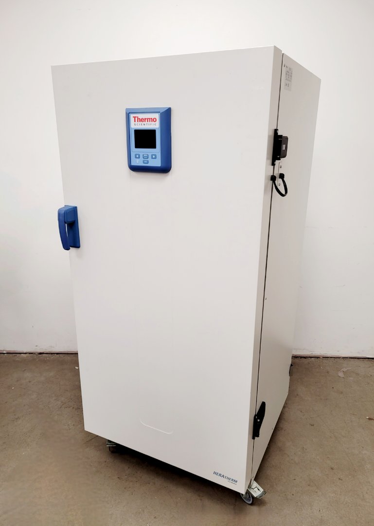 Image of Thermo Scientific Heratherm IGS400 Incubator Lab