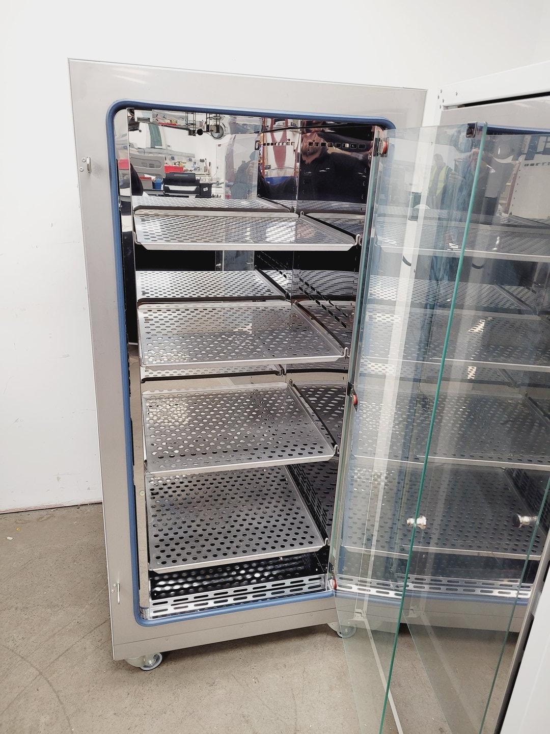 Image of Thermo Scientific Heratherm IGS400 Incubator Lab