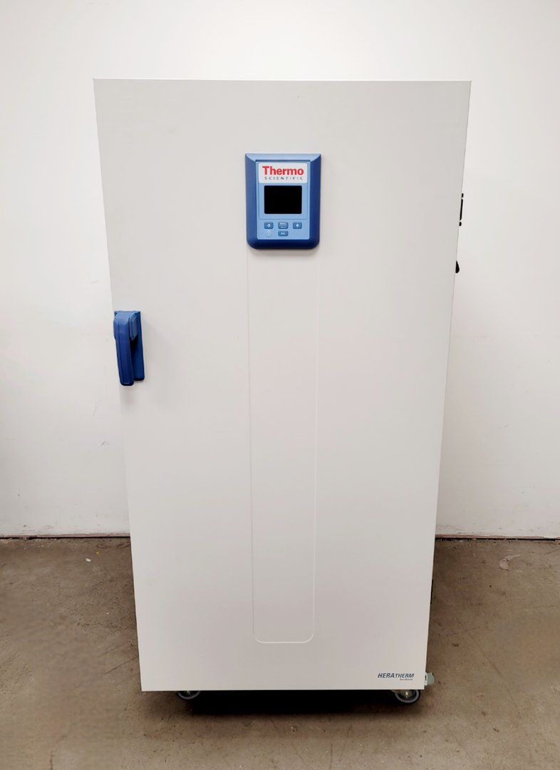 Image of Thermo Scientific Heratherm IGS400 Incubator Lab