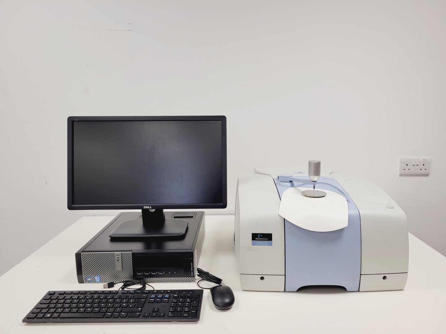 Image of Perkin Elmer Spectrum Spotlight 150 FT-IR Microscope & Spectrum 65 Spectrometer 