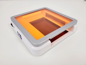Thumbnail image of Fastgene Blue Light LED Transilluminator 470nm Lab