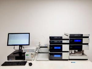 Image of Dionex UltiMate 3000 HPLC System - AXP - VWD-3100 - TCC-3000 SD - SRD-3600 Lab