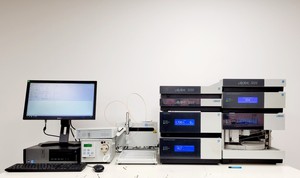 Thumbnail image of Dionex UltiMate 3000 HPLC System - AXP - VWD-3100 - TCC-3000 SD - SRD-3600 Lab