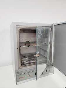 Thumbnail image of Gallenkamp Size One Incubator Model IH-100 Lab