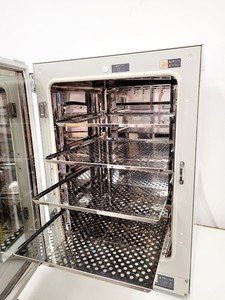 Thumbnail image of Sanyo CO2 laboratory Incubator Model MCO-19AIC (UV) Lab Spares/Repairs