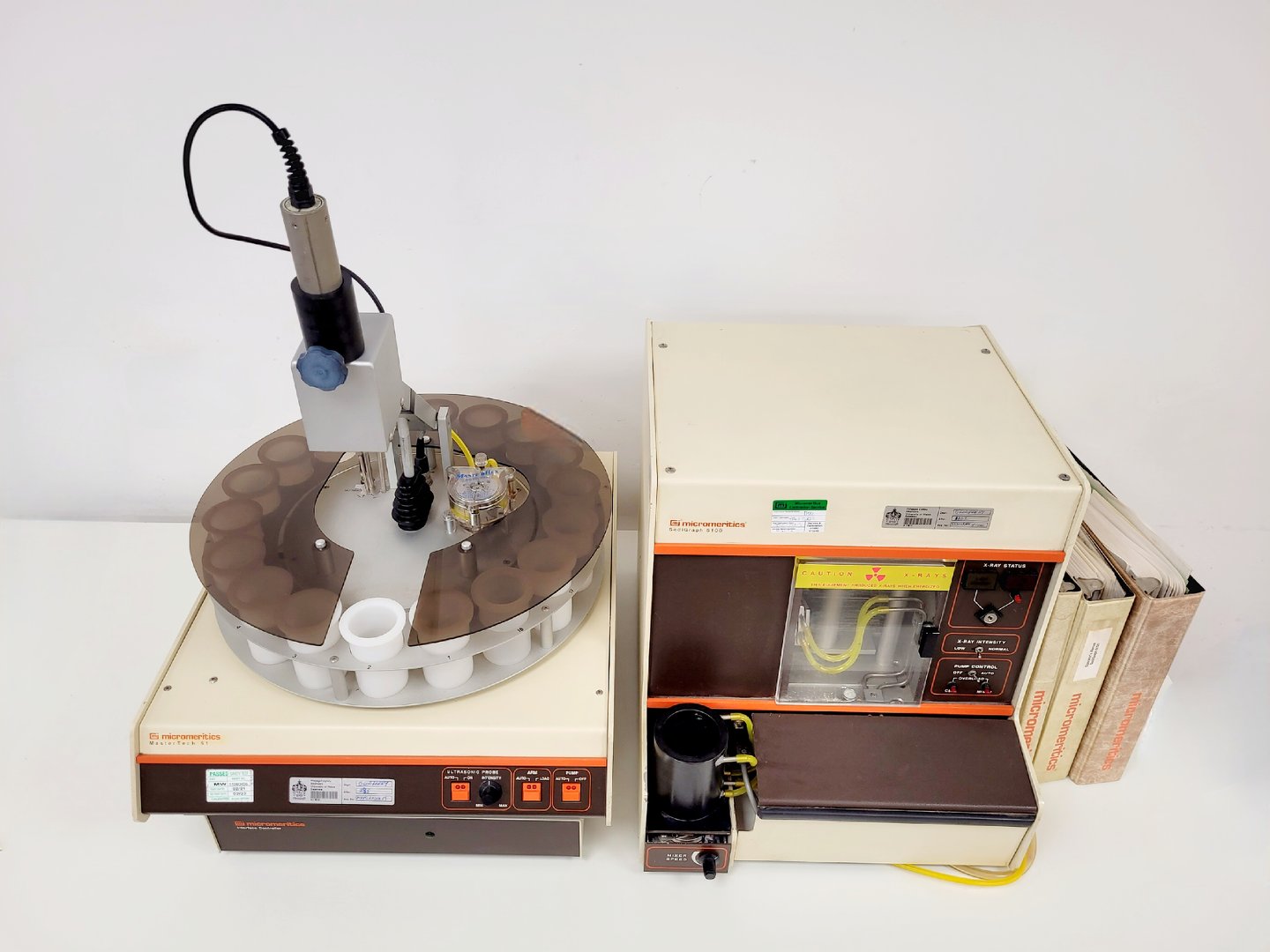 Image of Micromeritics SediGraph 5100 Particle Analysis System & MasterTech 051 Lab