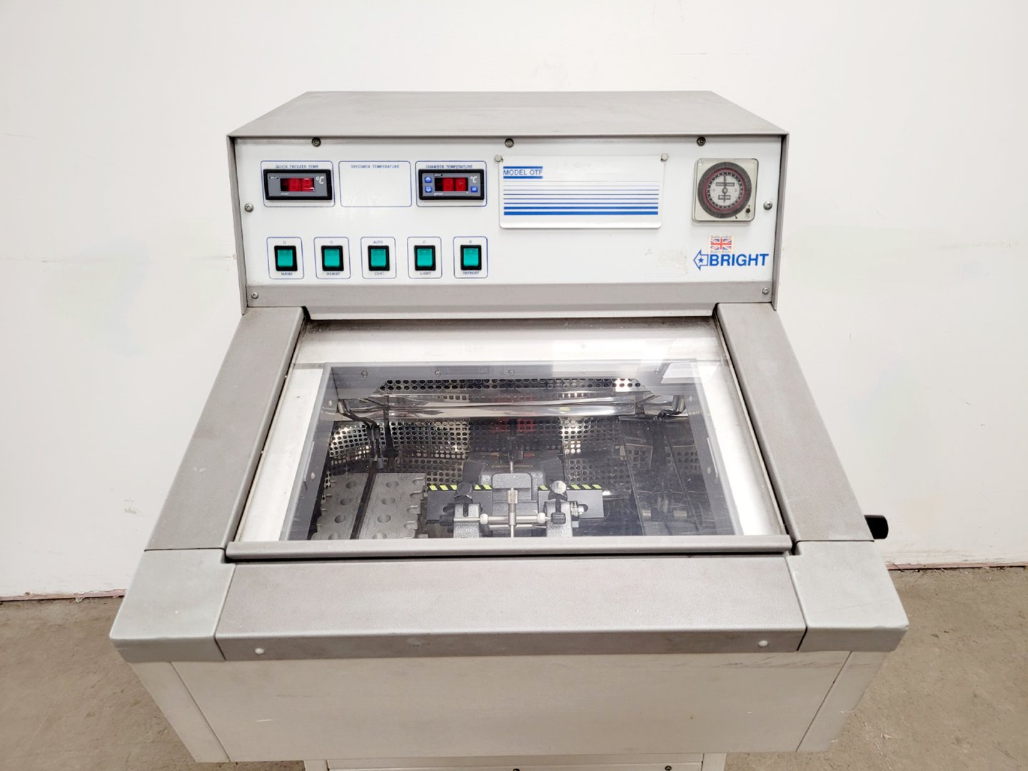 Bright Instruments Bright Refrigerated Cryostat Microtome OTF/AS Lab