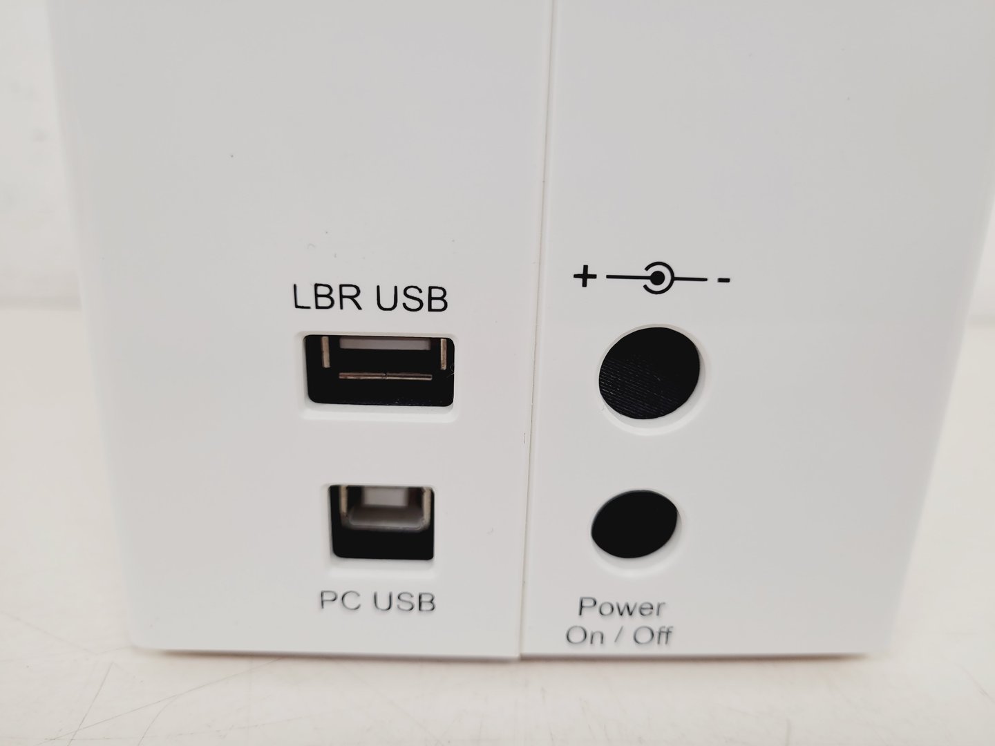 Image of FluidX Perception Barcoded Tube Reader with Accessories Lab