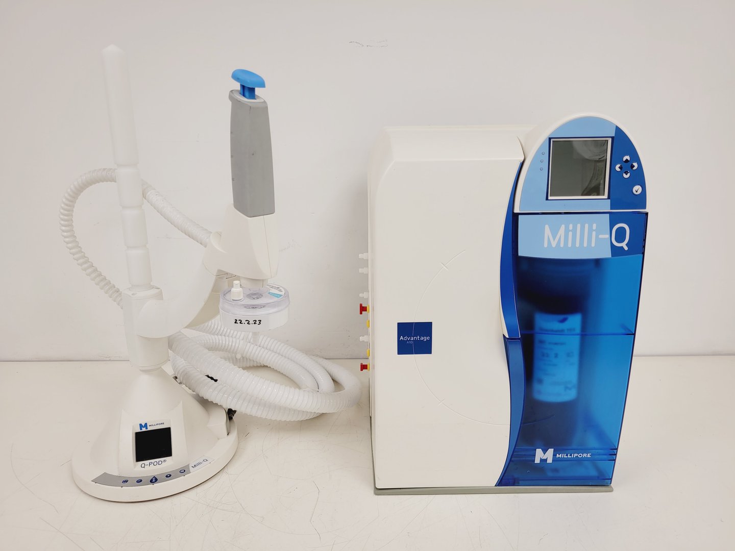 Image of Millipore Milli-Q Advantage A10 & Q-POD Water Purification System