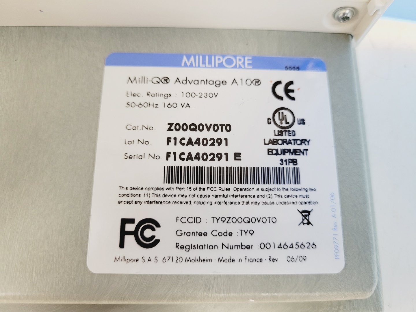 Image of Millipore Milli-Q Advantage A10 & Q-POD Water Purification System