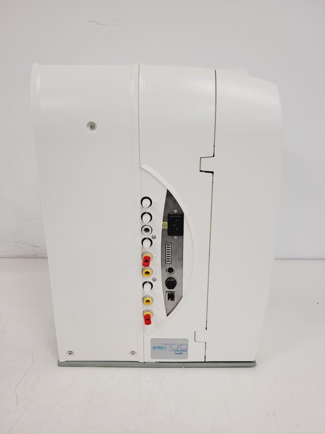 Image of Millipore Milli-Q Advantage A10 &  Water Purification System Q-POD Lab