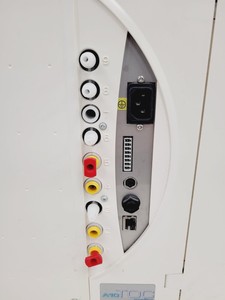 Thumbnail image of Millipore Milli-Q Advantage A10 Q-PodWater Purification System Faulty Screen