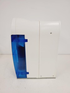 Thumbnail image of Millipore Milli-Q Advantage A10 Q-PodWater Purification System Faulty Screen