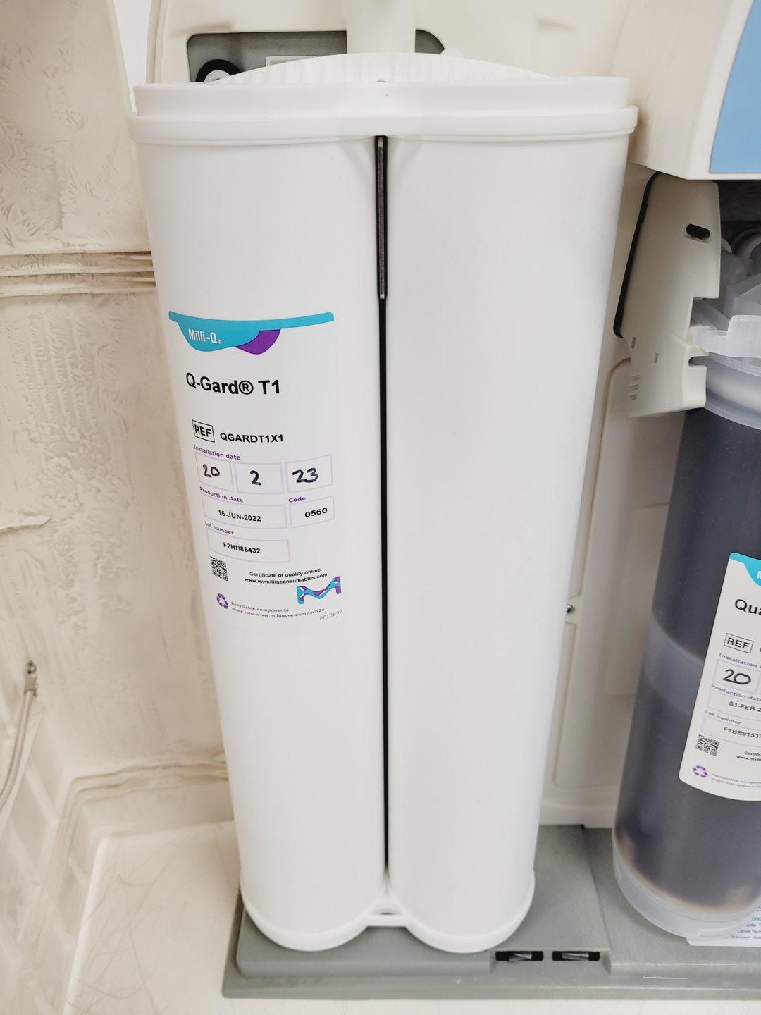 Image of Millipore Milli-Q Advantage A10 with Q-POD Water Purification System Lab