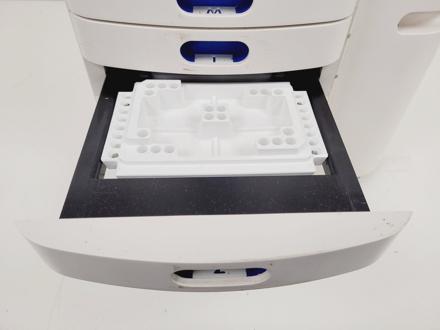 Image of Advanced Analytical Fragment Analyzer Automated CE System Lab