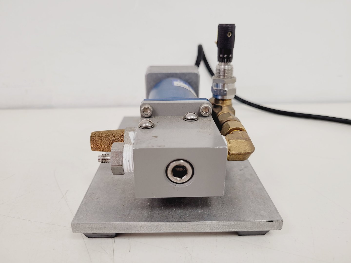 Image of Bio-Rad PDS-1000/He Biolistic Particle Delivery System Lab