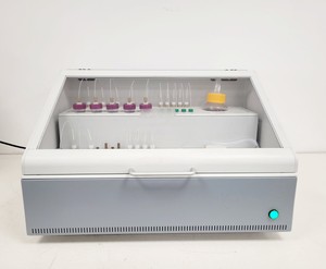 Thumbnail image of Illumina Cluster Station REF 408 for Genome Analyser Lab