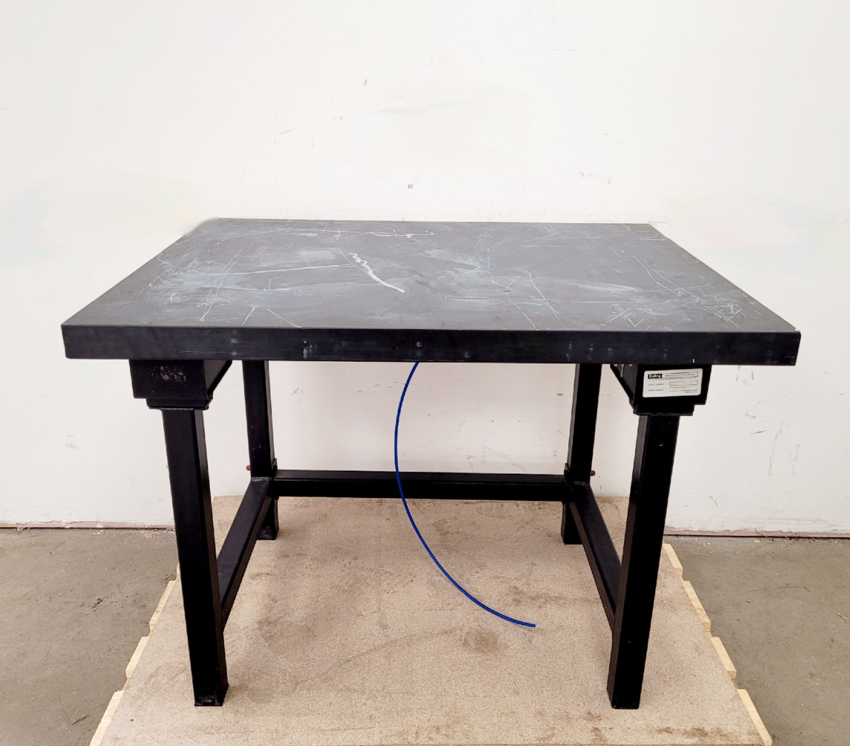 Image of Ealing Vibration Isolation Table System Model no. 2436-S.75.4.30 Lab