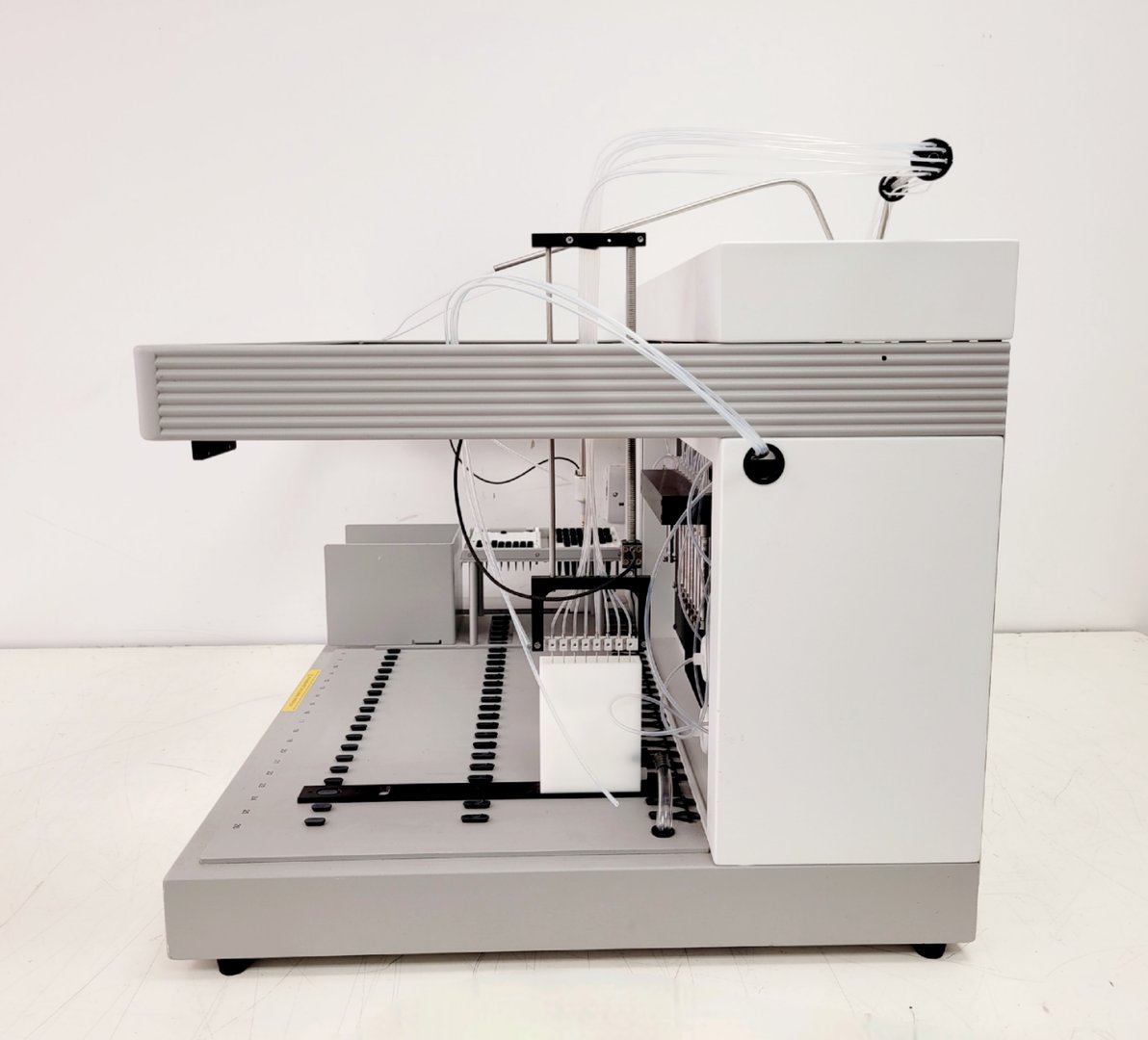 Image of Tecan MiniPrep 75 MSP 9500 Liquid Handler Sample Processer Lab