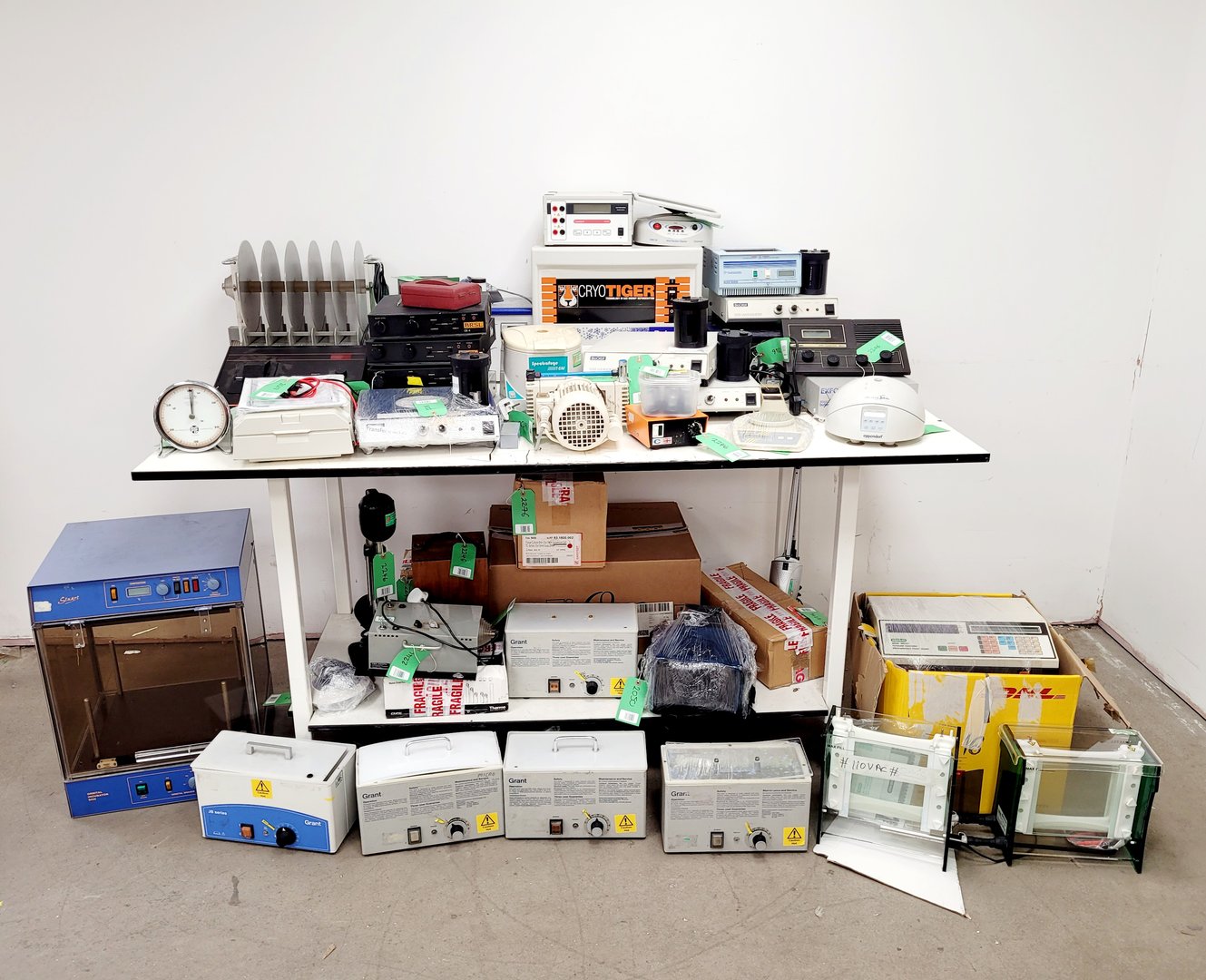 Image of Job Lot of Laboratory Equipment - Centrifuges, Shakers, Stirrer, Water Baths Lab