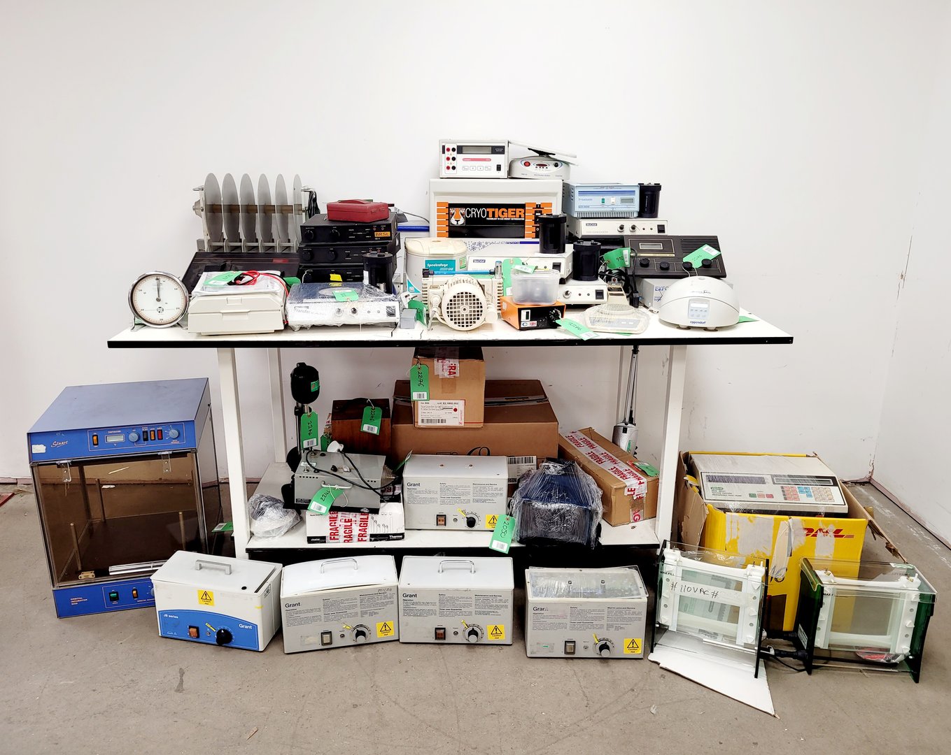 Image of Job Lot of Laboratory Equipment - Centrifuges, Shakers, Stirrer, Water Baths Lab