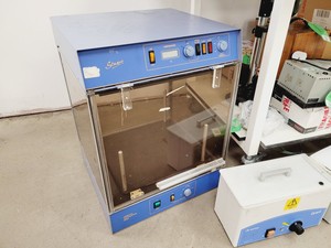Thumbnail image of Job Lot of Laboratory Equipment - Centrifuges, Shakers, Stirrer, Water Baths Lab