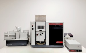 Thumbnail image of Varian SpectrAA 220FS Atomic Absorption Spectrometer Lab
