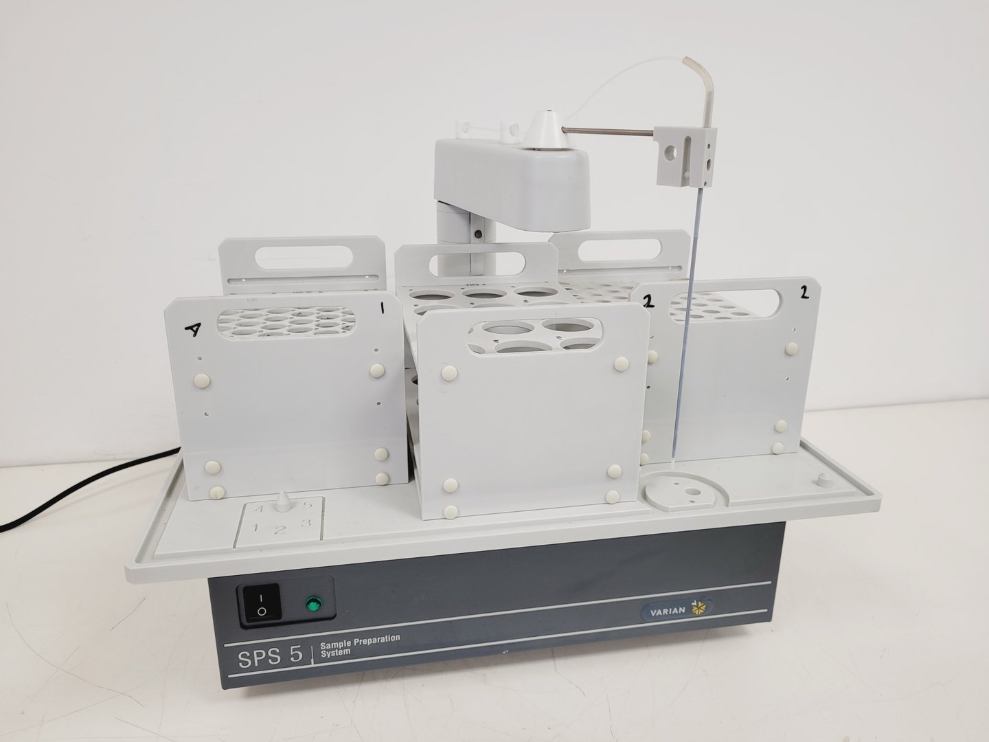 Image of Varian SpectrAA 220FS Atomic Absorption Spectrometer Lab