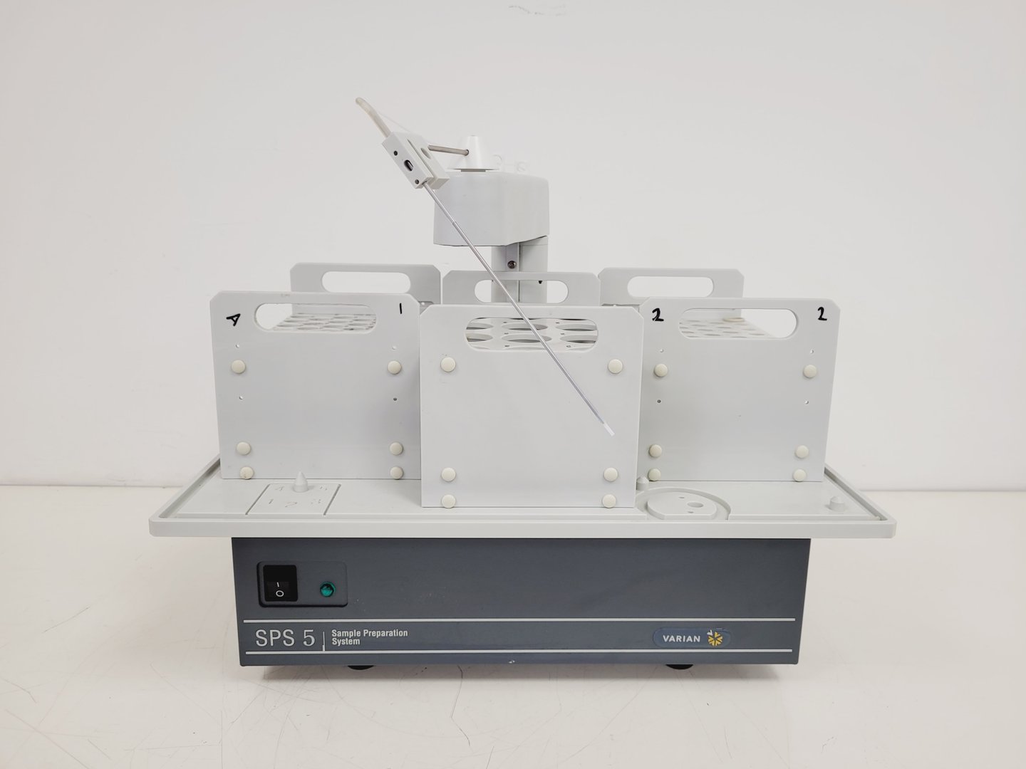 Image of Varian SpectrAA 220FS Atomic Absorption Spectrometer Lab