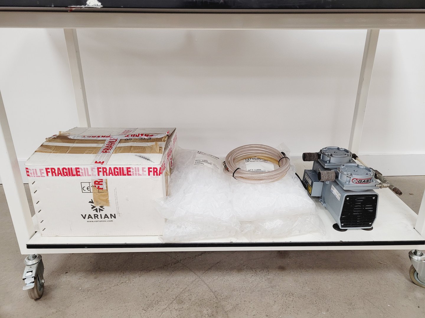Image of Varian SpectrAA 220FS Atomic Absorption Spectrometer Lab